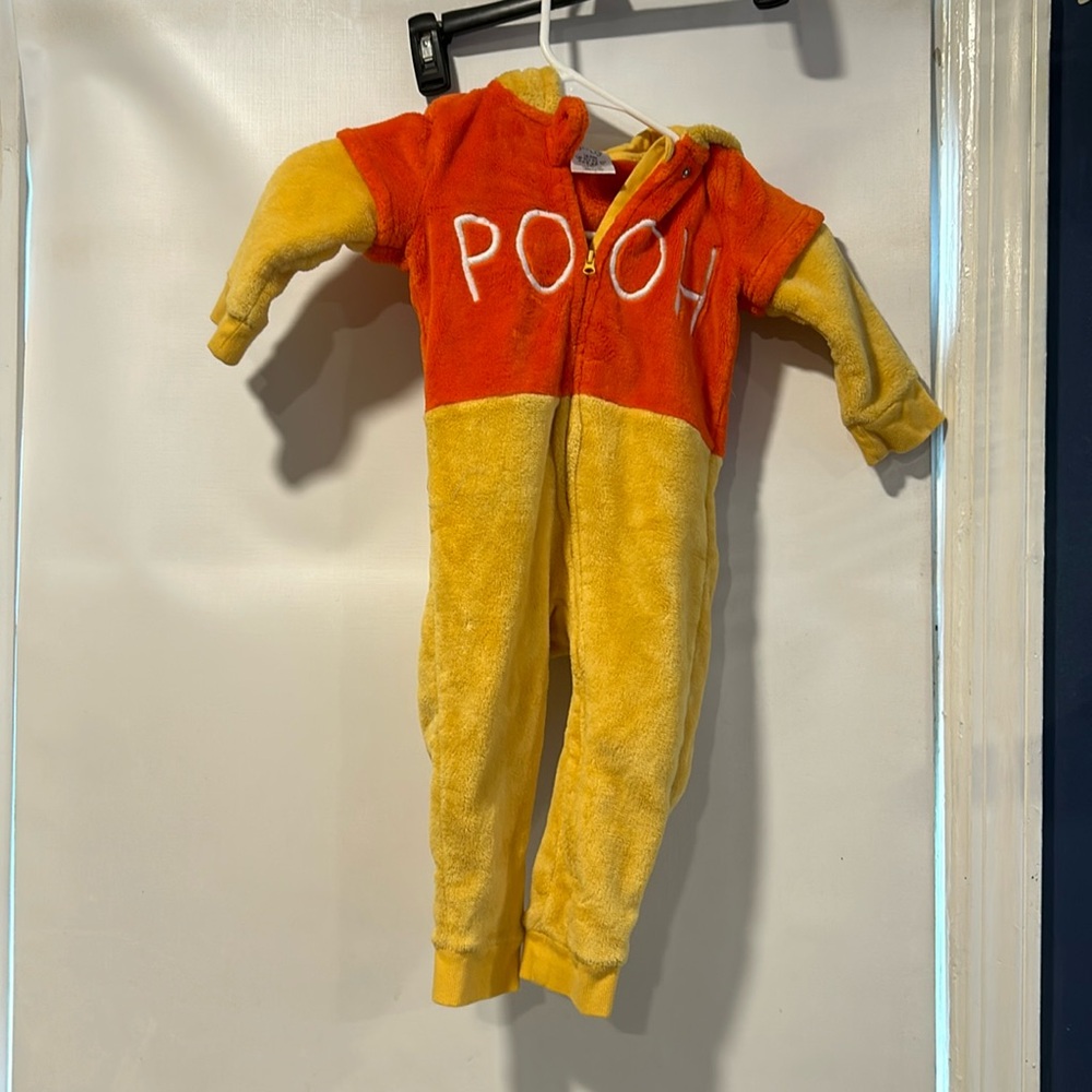 Disney baby - Pooh costume (18-24mos)